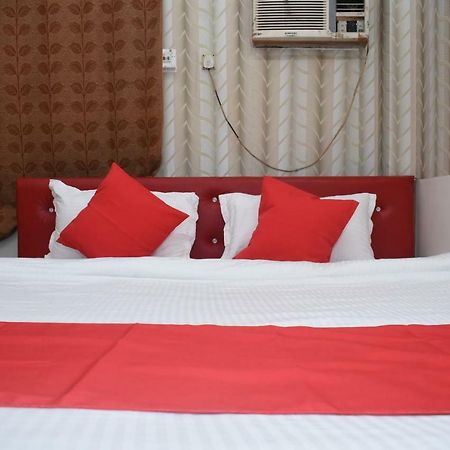 Oyo 45320 Hotel Mars Agartala Exterior foto