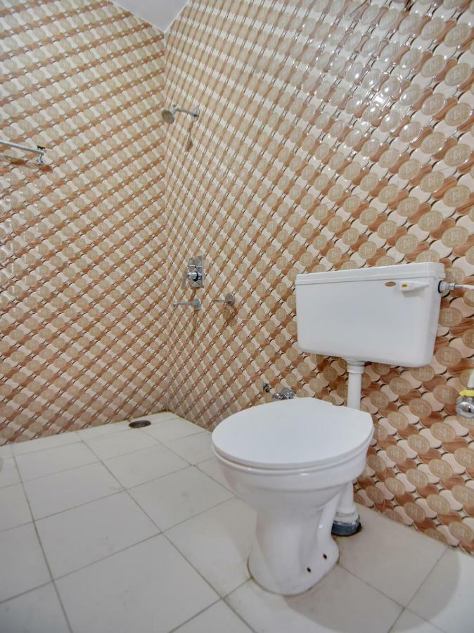 Oyo 45320 Hotel Mars Agartala Exterior foto